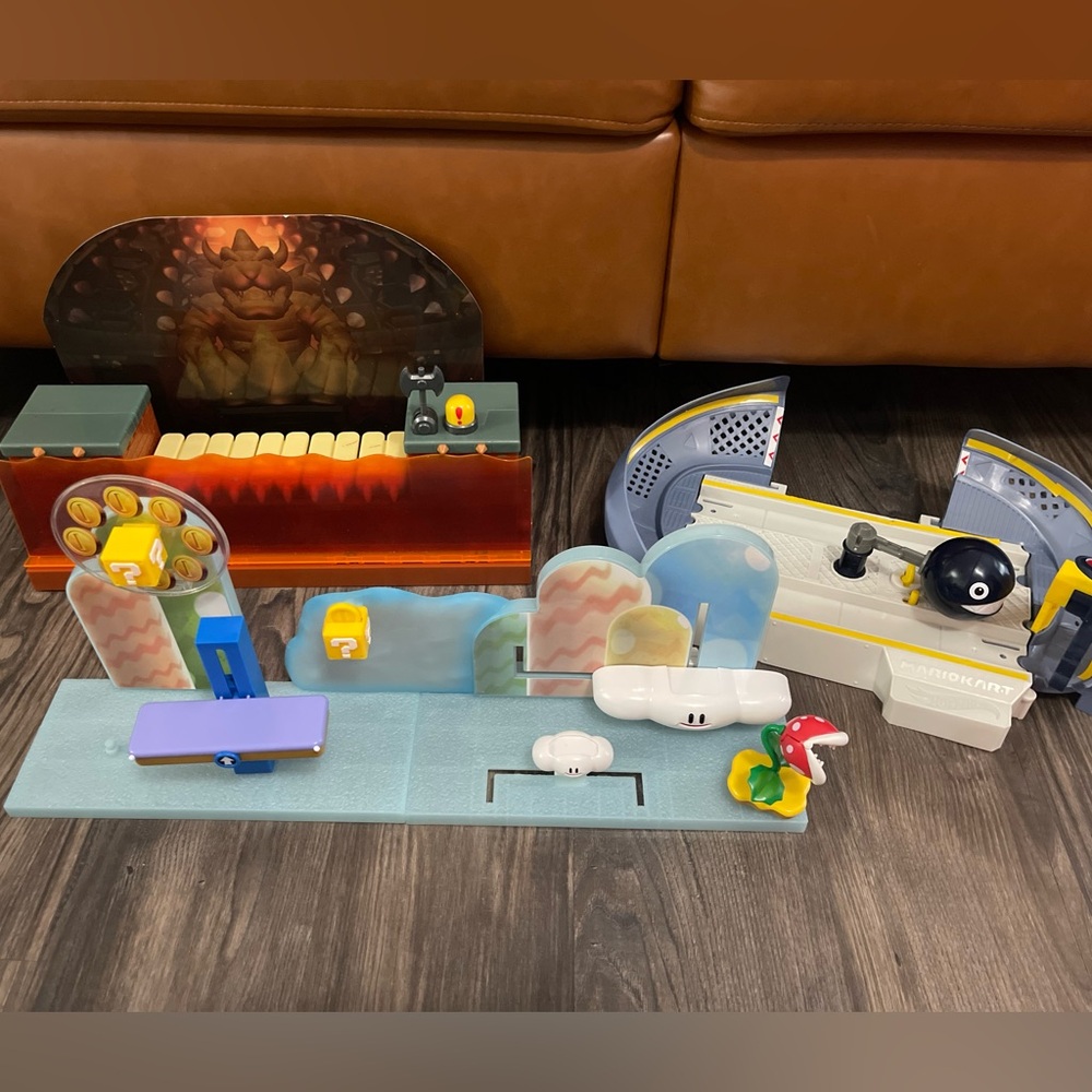 Super Mario Interactive Playsets